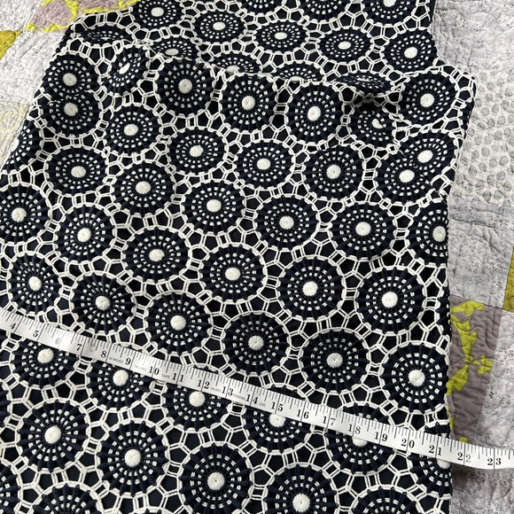 Talbots Womens dress Size 12. Dark Navy and White stunning embroidery detail. - Picture 9 of 12